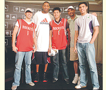 王长庆回应“摘桃”：启蒙不是我带的就算摘桃？我们考察了200多人（王长庆回应“摘桃”质疑：启蒙不是我带就算摘桃吗？已考察200多人）