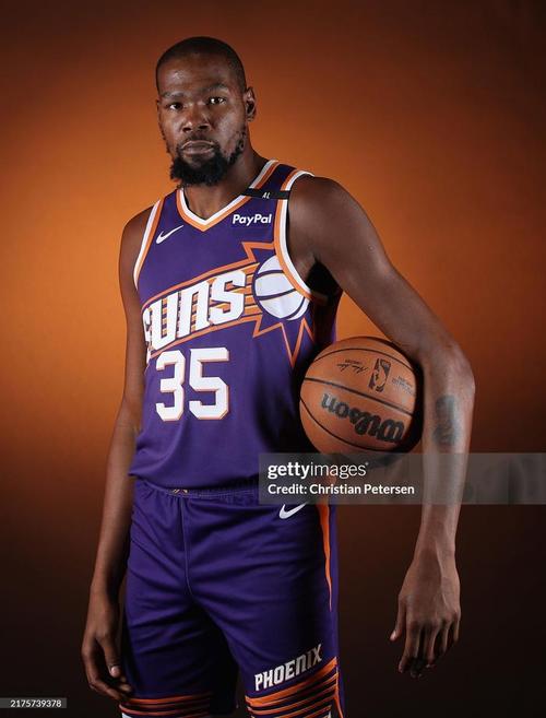 为方便观看足协杯决赛，铁路部门开通G115国安球迷观赛列车（铁路部门开行G115次国安球迷专列，助力足协杯决赛观赛）