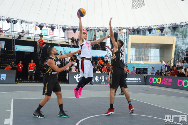 记者：费内巴切有意在冬窗引进罗马前锋多夫比克（记者曝费内巴切盯上罗马前锋多夫比克，计划冬窗引进）